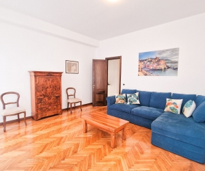 Luminous and Charming Apartment in Genoa Center